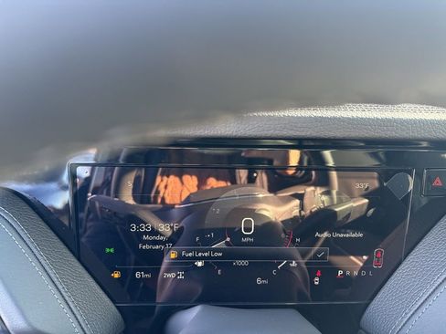 New 2025 GMC Yukon XL Denali w/ Sun & Power Step Package image 18