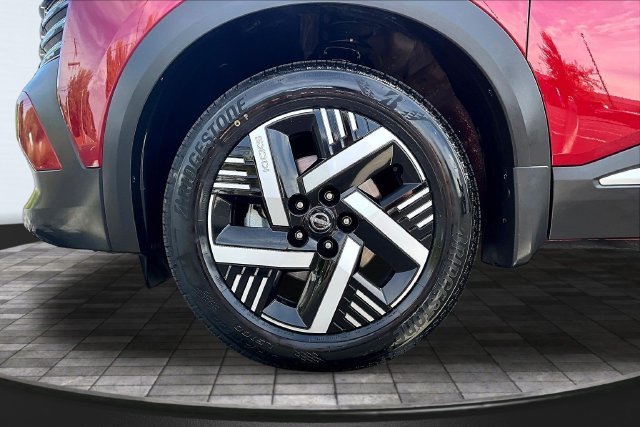 Used 2026 Nissan Kicks SV FWD image 30