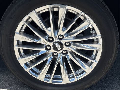 New 2026 Cadillac Escalade ESV Luxury AWD/4WD image 13