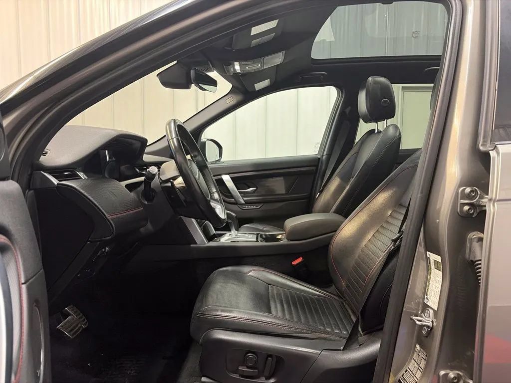 Used 2020 Land Rover Discovery Sport SE R-Dynamic AWD/4WD image 10