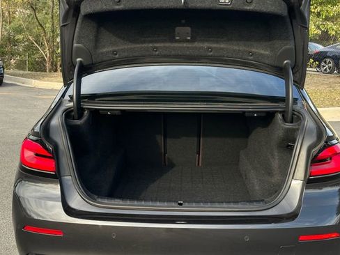 Used 2022 BMW 530i xDrive 530i xDrive w/ Luxury Seating Package image 36