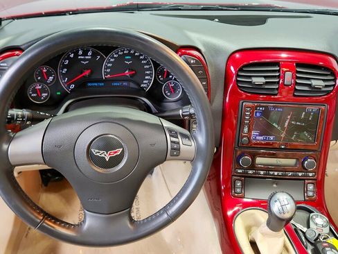 Used 2007 Chevrolet Corvette Convertible w/ Preferred Equipment Group image 17