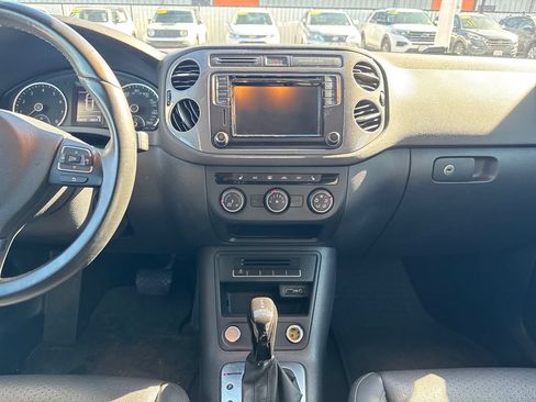 Used 2017 Volkswagen Tiguan S AWD/4WD image 17