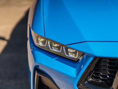 Used 2024 Ford Mustang GT Premium image 17