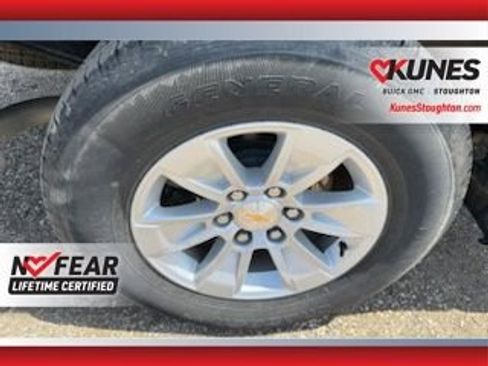Used 2025 Chevrolet Silverado 1500 LT AWD/4WD image 14