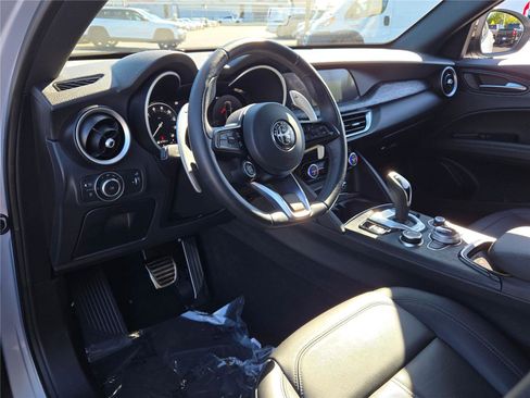 Used 2024 Alfa Romeo Stelvio Sprint image 25