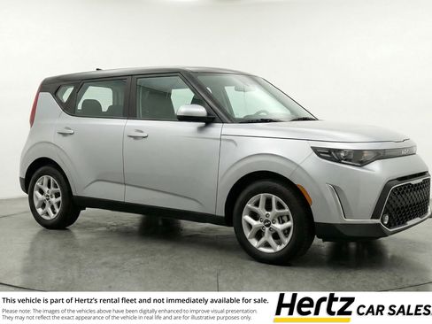 Used 2025 Kia Soul LX w/ LX Technology Package image 1