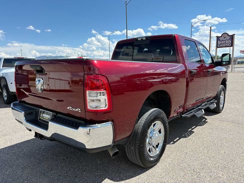 Used 2024 RAM 2500 Tradesman w/ Chrome Appearance Group AWD/4WD image 3