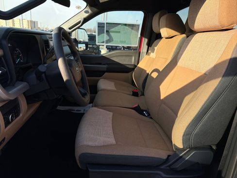 New 2026 Ford F450 XLT w/ 360-Degree Camera Package image 9