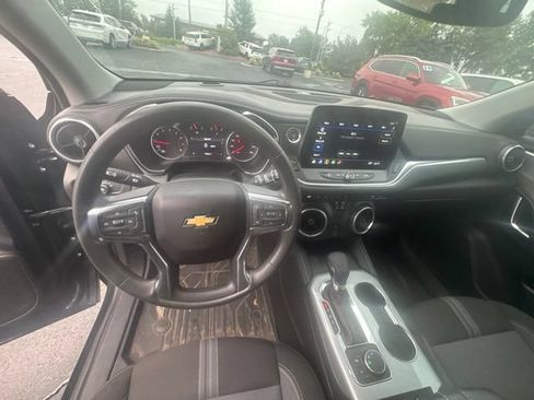 Certified 2024 Chevrolet Blazer LT w/ Convenience Package FWD image 10
