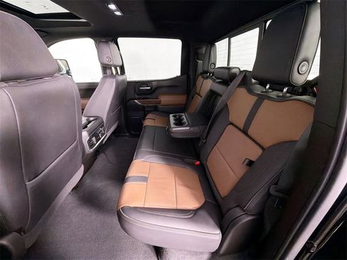 Used 2021 Chevrolet Silverado 1500 High Country w/ Technology Package image 23