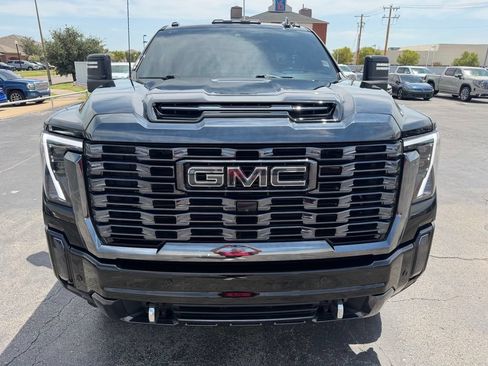 Used 2024 GMC Sierra 2500 Denali Ultimate AWD/4WD image 5