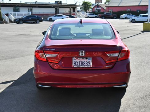 Used 2021 Honda Accord Hybrid image 7