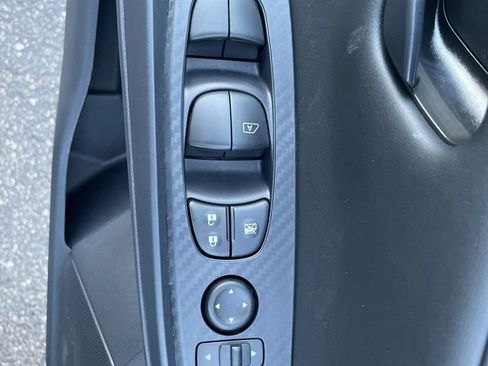 New 2025 Nissan Sentra S image 9