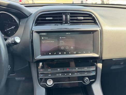 Used 2020 Jaguar F-PACE Premium AWD/4WD image 22