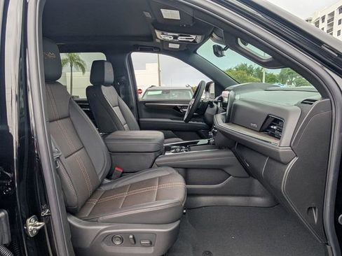 New 2026 Chevrolet Suburban High Country RWD image 7