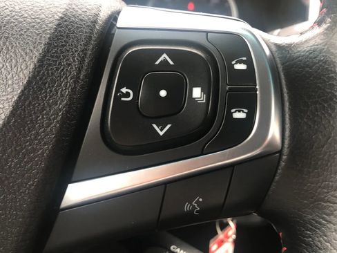 Used 2015 Toyota Camry SE image 25