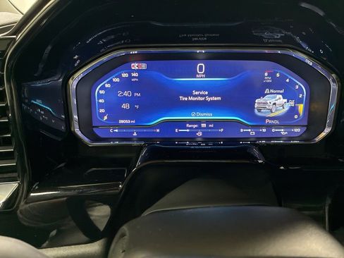 Used 2024 Chevrolet Silverado 2500 LT w/ Convenience Package image 18