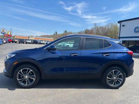 Used 2022 Buick Encore GX Select AWD/4WD image 3