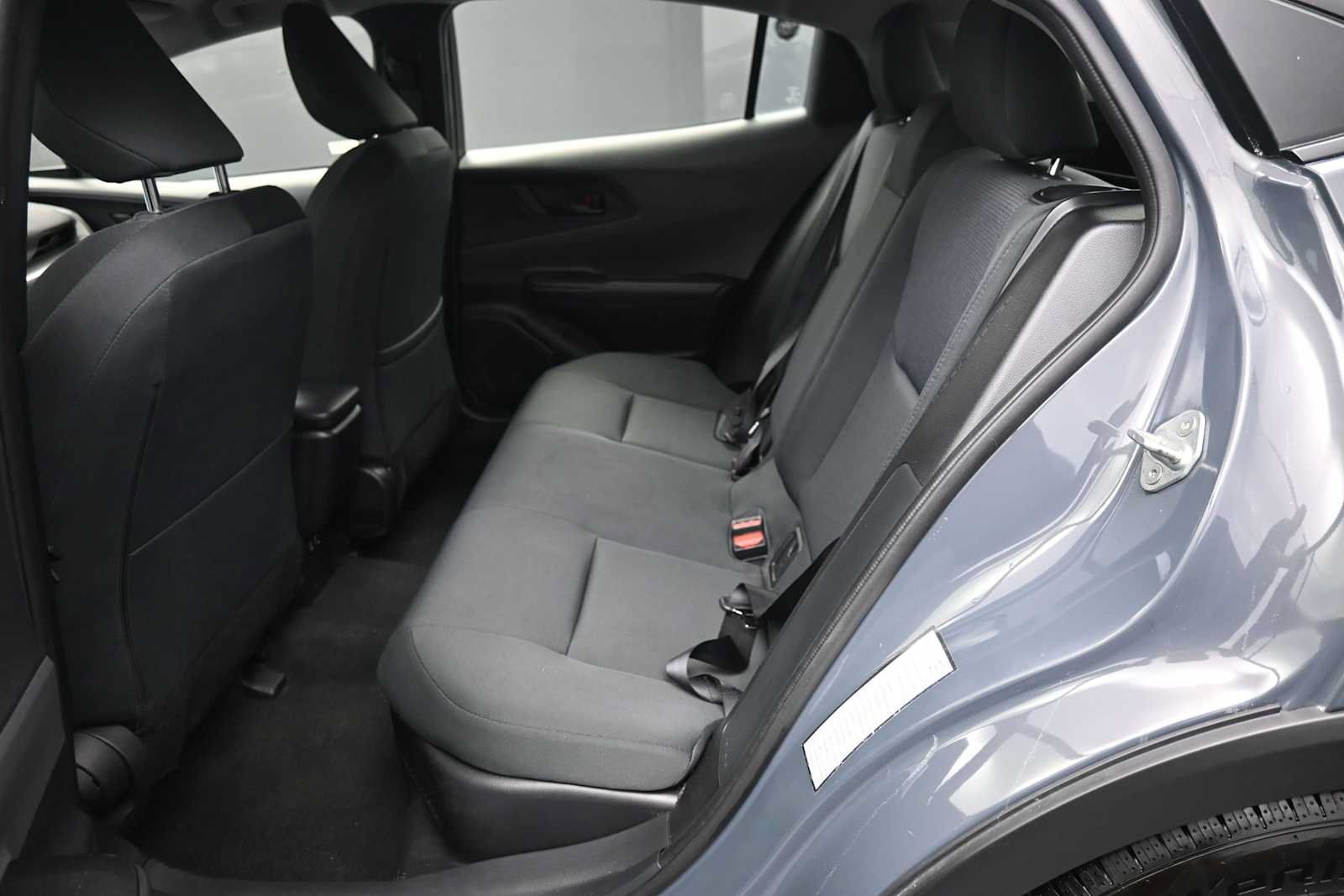Used 2025 Toyota Prius LE FWD image 21