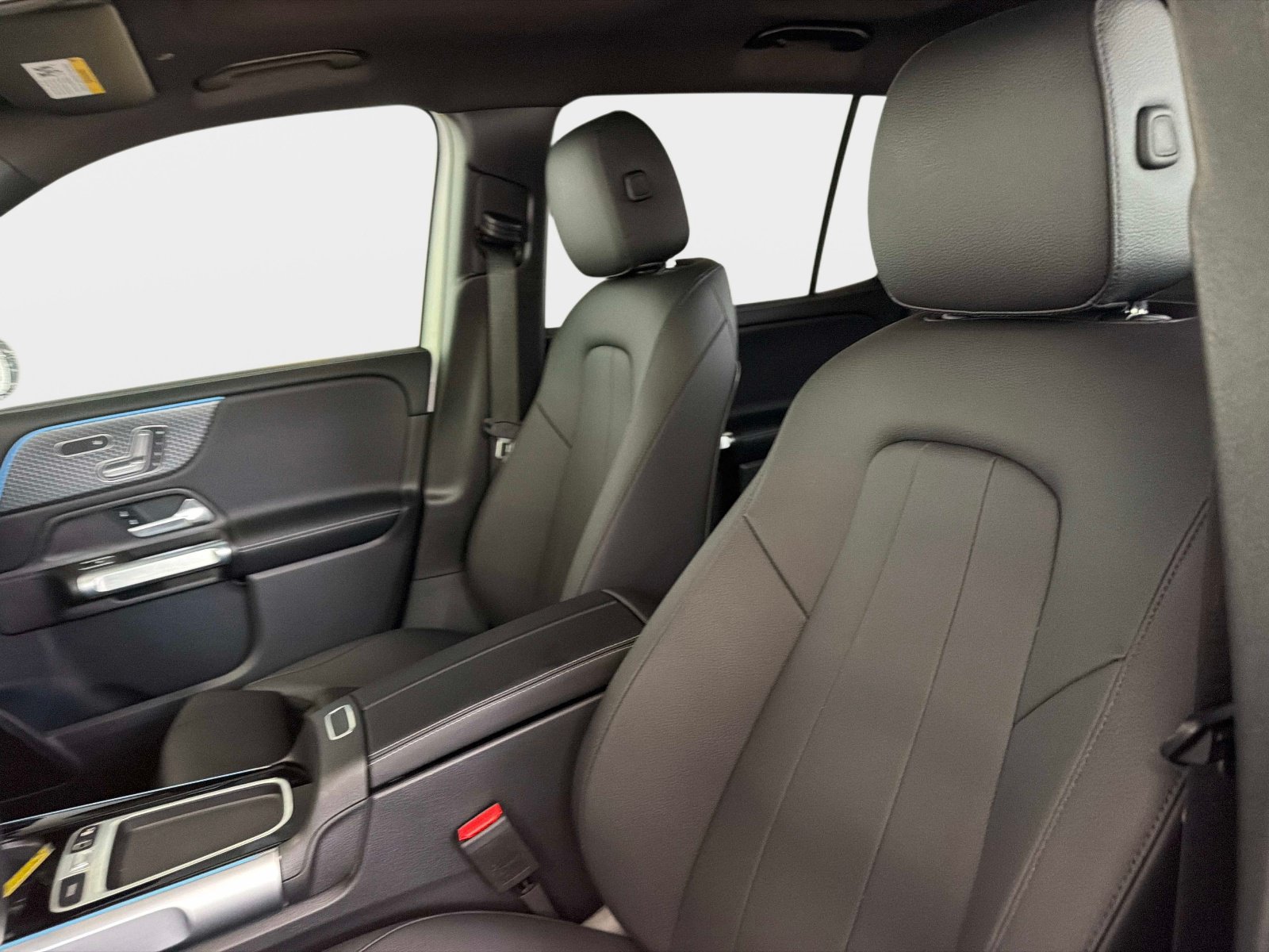 Certified 2026 Mercedes-Benz GLB 250 image 19