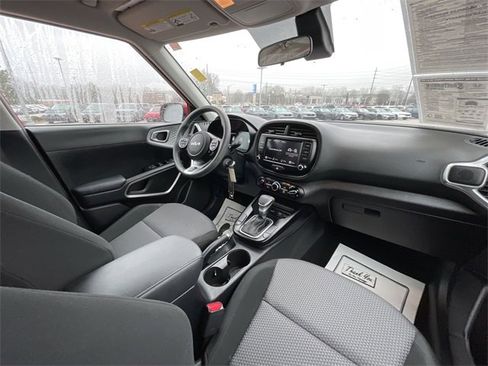 Used 2024 Kia Soul LX w/ Option Group 015 image 26