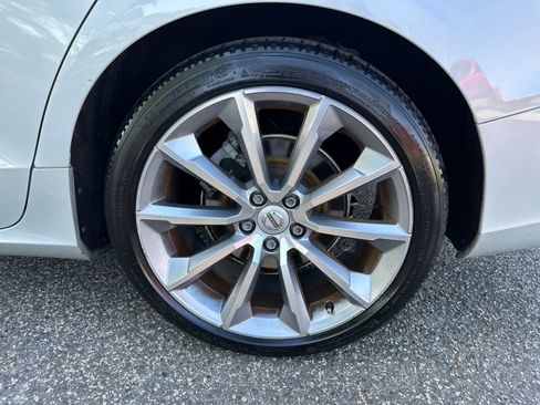 Used 2019 Volvo S60 T5 Momentum w/ Multimedia Package FWD image 20