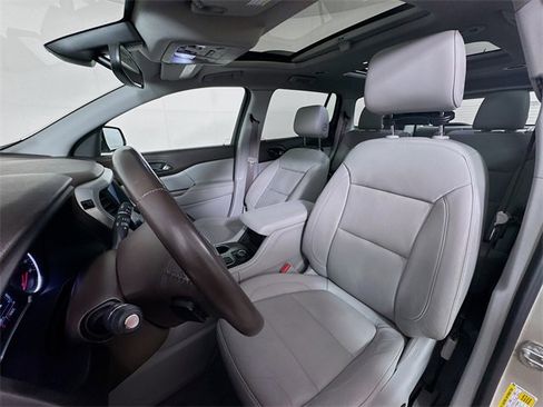 Used 2017 GMC Acadia SLT image 19