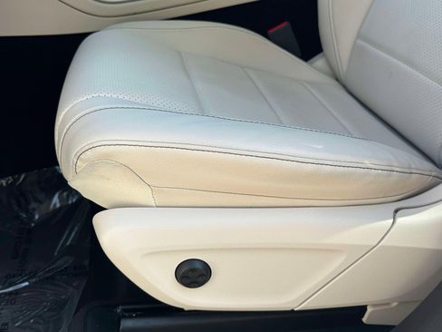 Used 2023 Mercedes-Benz GLS 450 4MATIC image 23