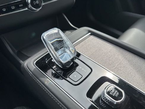 New 2026 Volvo XC90 B6 Ultra w/ Lounge Package image 15