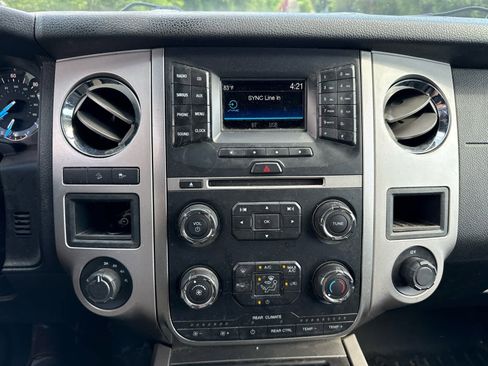 Used 2017 Ford Expedition XLT AWD/4WD image 12