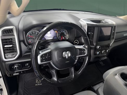Used 2020 RAM 1500 Big Horn AWD/4WD image 18