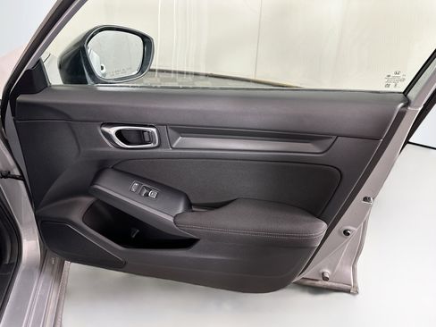 Used 2025 Honda Civic Sport image 30