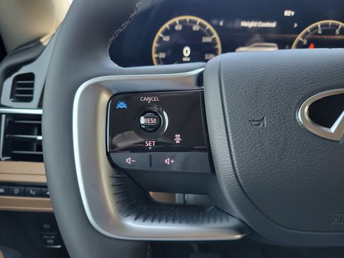 New 2026 INFINITI QX80 Luxe RWD image 27