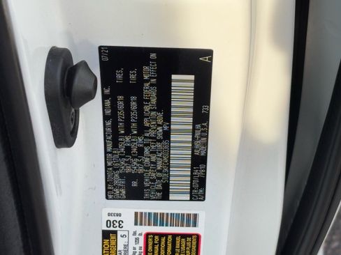 Used 2021 Toyota Sienna Platinum image 30