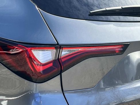 Used 2023 Acura MDX SH-AWD w/ Technology Package image 11