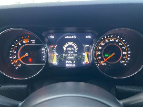 Used 2021 Jeep Wrangler Unlimited Sahara image 17