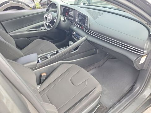 Certified 2025 Hyundai Elantra Blue image 16