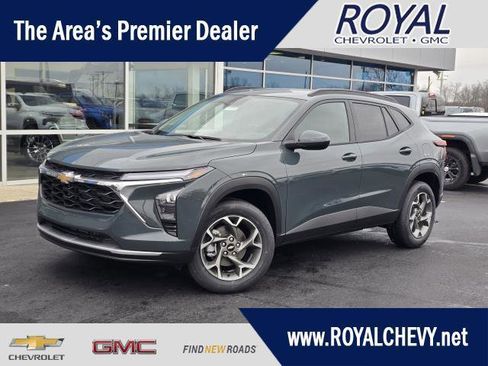 New 2026 Chevrolet Trax LT w/ Driver Confidence Package FWD image 1
