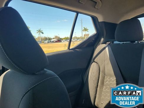 Used 2021 Nissan Kicks SV image 13