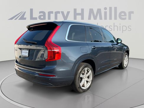 Used 2023 Volvo XC90 B5 Core AWD/4WD image 5