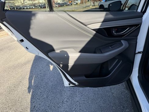 Used 2021 Subaru Outback Onyx Edition XT image 32