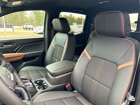 New 2026 GMC Canyon AT4 image 8