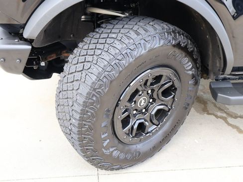 Used 2022 Ford Bronco Wildtrak AWD/4WD image 40