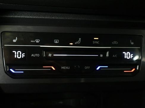 Used 2023 Volkswagen Tiguan SE FWD image 50