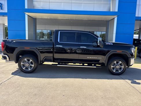 Used 2025 GMC Sierra 2500 SLT w/ SLT Premium Package AWD/4WD image 2