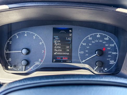 Used 2024 Toyota Corolla LE FWD image 22
