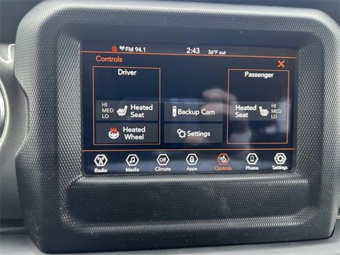 Used 2019 Jeep Wrangler Unlimited Sahara w/ Cold Weather Group image 31