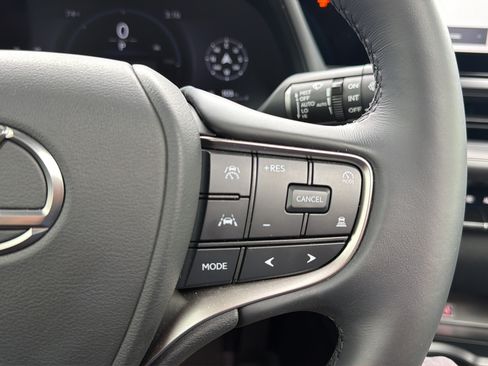 Used 2026 Lexus UX 300h AWD w/ Accessory Package (2T) image 19
