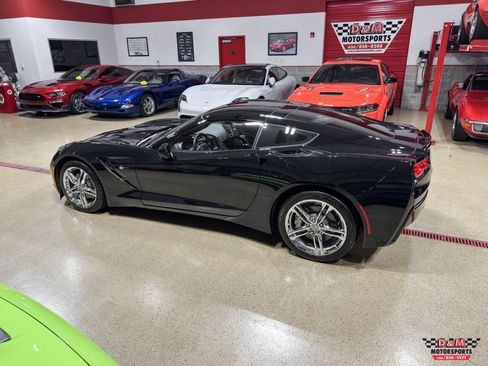 Used 2017 Chevrolet Corvette Stingray Coupe image 39